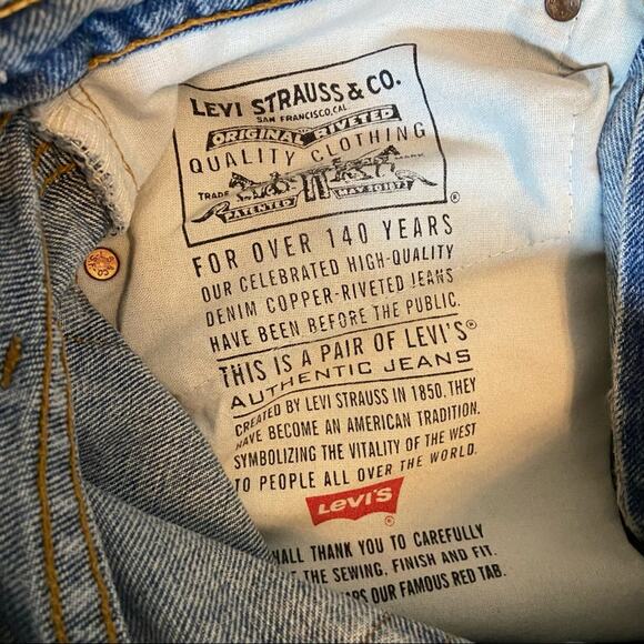 Levi’s 565 100% cotton patch cuff patchwork Capri 31" - Picture 4 of 4